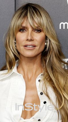 Heidi Klimt Bangs, Heidi Klum Makeup, Blonde With Bangs, Heidi Klum Hair, Kate Moss Hair, Heidi Klum Style, Long Fringe Hairstyles, Jennifer Aniston Hair, Blonde Bob Hairstyles