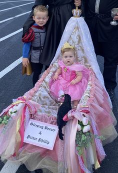 Diy Princess Carriage Stroller, Stroller Wagon Halloween Costumes, Wagon Decorations For Halloween, Wagon Halloween Costumes, Princess Nursery Room, Stroller Costume, Morale Ideas, Sleeping Beauty Prince, Family Themed Halloween Costumes