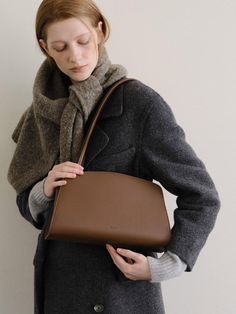 Composition : Shell - Natural leather (cow leather), lining-poly 100%Color : brownCountry of Origin : CHINA Winter Lookbook, Natural Leather, Cow Leather, Seoul, Brandy, Cow, Lookbook, Bag Lady, China