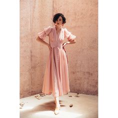 Retro lantern sleeves deep V-neck dress Willow Dress, Zara Style, Deep V Neck Dress, Feminine Fashion, Vestidos Vintage, Cult Gaia, Mode Inspo, Spring Dresses, Who What Wear