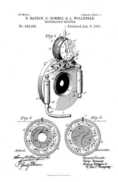 an old fashioned camera is shown in black and white, as well as the diagram for it