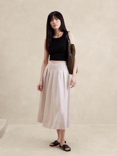 Linen-Blend Pleated Midi Skirt | Banana Republic Factory Summer Pleated Skirt Outfit, Linen Skirt Outfit, Pleated Skirt Outfit, Cotton Midi Skirt, Banana Republic Skirt, Spring Fashion Trends, Summer Fashion Trends, Banana Republic Factory, Linen Skirt