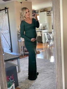 Pre maternity photoshoot selfie! This form fitting long sleeve maternity gown is Sexy Mama Maternity's NUMBER ONE photoshoot gown. #SexyMamaMaternity #ShopSexyMama Elegant Green Maternity Dress, Elegant Fitted Bump-friendly Dresses, Elegant Green Maternity Dress For Party, Elegant Green Maternity Party Dress, Elegant Fitted Green Maternity Dress, Elegant Stretch Maternity Dress, Elegant Long Sleeve Bump Friendly Dress, Elegant Long Sleeve Maternity Gown, Elegant Maternity Dress For Fall