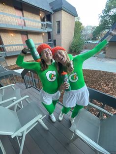 G Costumes Ideas, Green Characters Costumes, Croc Halloween Costume, Group Of 2 Halloween Costumes, Simple Halloween Costume Ideas For Women, Sports Day Costume