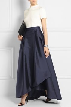 index.php (400×600)                                                                                                                                                                                 Más Dress Simple Elegant, Long Satin Skirt, Bride Dress Simple, Gaun Fashion, Maxi Rok, Dress Wedding Guest, Skirt Denim, Skirt Maxi, Modest Clothing