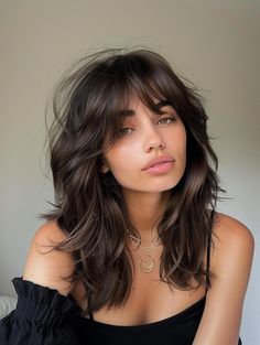 Trendy Shoulder Length Haircuts with Curtain Bangs for 2024 Front And Curtain Bangs, Layer And Bangs Haircut, Full Curtain Bangs Medium Hair, Layered Thick Hair With Bangs, Medium Hair Ideas Haircuts, Bangs With Waves, Brown Hair Medium Length Curtain Bangs, Medium Length Haircut Not Styled, Wavy Hairstyles Medium With Bangs