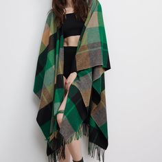 Brand Nw With Tags Neck Cape . Wide Sleeves Fringed Hem 59% Polyester 26% Wool 8% Acrylic 4 % Polymide 3% Viscose Blue Plaid Blanket, Black Crochet Top, Zara Scarf, Tan Scarf, Plaid Capes, Checkered Scarf, Velvet Scarf, Green Tartan, Plaid Poncho