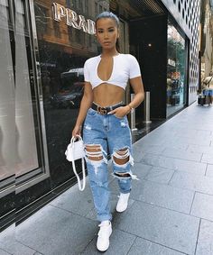 Cute Ripped Jeans, Tomboy Style Outfits, Streetwear Fashion Women, Baddie Outfits Casual, Teenage Fashion Outfits, Swag Outfits, Streetwear Outfit, Teen Fashion Outfits