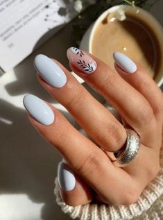 Unleash summer chic with light blue nails! They're not only versatile but also provide infinite options to tailor your nail aesthetic. #acrylicnaildesignideas Mail Designs 2023, Subtle Nails, Simple Gel Nails, Casual Nails, Makijaż Smokey Eye, Cute Gel Nails, White Nail, Short Acrylic Nails Designs