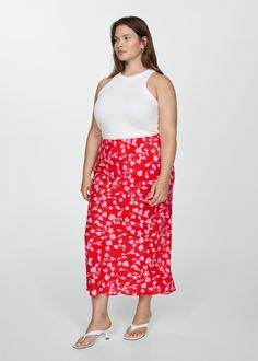 Flowy Viscose Skirt For Daywear, Rayon Long Skirt For Daywear, Relaxed Flared Viscose Maxi Skirt, Relaxed Fit Flared Viscose Maxi Skirt, Flared Viscose Maxi Skirt, Spring Viscose Long Maxi Skirt, Flowy Rayon Skirt For Daywear, Summer Flared Maxi Skirt In Viscose, Summer Viscose Pleated Skirt