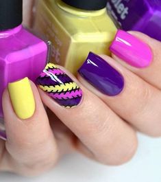 45 Multicolored Nail Art Ideas Watermelon Nail Art, Red Nail Art Designs, Multicolored Nails, Yellow Nail Art, Nagellack Trends, Colorful Nail Art, Trendy Nail Art