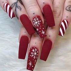 These 24pcs Christmas Red Fake Nails Are Perfect For Adding A Festive Touch To Your Look. The Snowflake Stripe Design With Matte Finish Is Sure To Be A Hit At Any Holiday Gathering. The Press-On Nails Are Easy To Apply And Provide A Long-Lasting Finish That Can Be Removed Without Damaging Your Natural Nails. Perfect For Any Woman Or Girl Who Wants To Add A Touch Of Winter Cheer To Their Look. 24pcs Christmas Red Fake Nails, Snowflake Stripe With Design Press On Nails, Matte Long Ballet False Nai Kutek Disney, Red Christmas Nails, Winter Nails Acrylic, Her Nails, Snowflake Nails, Christmas Nails Acrylic