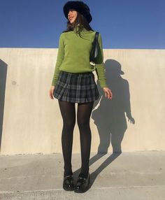 Outfits With Plaid Skirts, Plaid Skirt Outfit, Tights Outfit, Plaid Skirt, Black Tights, Looks Style, Fall Winter Outfits, Aesthetic Outfits