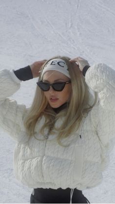 St Moritz Aesthetic, Social Outfits, Ski Trends, Shea Marie, Colorado Trip, Ski Girl