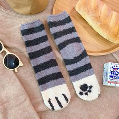 Warm Cat Paw Socks Cute Winter Socks With Cat Design, Cute Cat Design Socks For Winter, Cute Cat Design Winter Socks, Cat Paw Socks, Paw Socks, Anime Socks, Paws Socks, Flower Socks, Fleece Socks