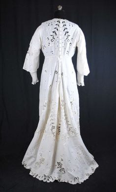 EDWARDIAN CUTWORK WHITEWORK LINEN DRESS, 1912 | eBay Elegant Chikankari Embroidery Day Dress, Elegant Daywear Dress With Chikankari Embroidery, Elegant Chikankari Embroidery Dresses For Daywear, White Broderie Anglaise Regency Dress, Elegant Linen Dresses With Broderie Anglaise, White Regency Broderie Anglaise Dresses, White Regency Style Broderie Anglaise Dresses, Lace Dresses With Cutwork, White Cutwork Dress For Wedding