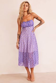 Ease Up Midi Dress - Purple Purple Summer Dress, Red Dress Day, Summer Dress Casual, Casual Playsuit, Denim Playsuit, Purple Midi Dress, Jumpsuit Dressy, Yellow Midi Dress, Tan Heels