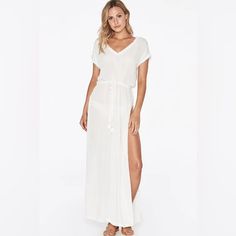 Nwt - Lspace Noveau Coverup. Adjustable Waist Tie. High Side Slits On Both Sides That Go All The Way Up To The Waist Tie. Beachy Fringe Trim Details. Sorry It’s So Wrinkly! Quick Steam & Will Be Perfect!! Perfect For Those Warm Weather Getaways, The L*Space Noveau Coverup In White Shows Off Legs For Days. The Short Sleeve Maxi Coverup Features A Low V Neckline, Cinched Waist And Open Sides, Made Of 100% Rayon. Maxi Coverup Short Sleeves Low V Neckline Cinched Waist Open Side 100% Rayon Summer Beach Dress With Split Hem, Beach Dress With Split Hem For Summer, Summer Beach Dresses With Split Hem, Spring Split Hem Maxi Dress For Brunch, White Maxi Dress With Side Slits For Vacation, Summer Brunch Maxi Dress With Split Hem, White Longline Maxi Dress For Summer, Chic White Split Maxi Dress, Fitted White Dress By Victoria's Secret