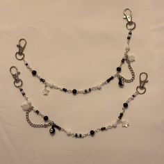 A hand made pair of matching boot/shoe chains to spice up your shoe of choice! Made of beads and wire. Shoe Chains Beads, Small Beaded Shoe Chain, Shoe Beads Chain, Shoe Chains, Boot Chains, Bridesmaid Accessories, Bead Work Jewelry, Purse Charms, Beads And Wire