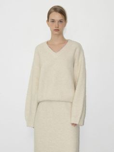 Composition : POLYESTER 59% ACRYLIC 29% WOOL 9%Color : IVORYCountry of Origin : KOREA Boucle Sweater, Knitwear, Wool, The Originals, Clothes For Women, Clothes, Color