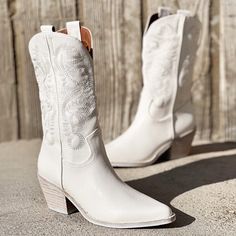 New In Box Brand: Beast Fashion Color: White (Creamy Off White) Runs True To Size Tts For That Fierce, Classic Western Look, You Need A Pair Of These White Mid Calf Boots. You Don’t Have To Be Off To A Nashville Rodeo To Rock Them! Western Boots Feature An White Faux Vegan Leather Upper With Intricate Embroidered Tonal Stitched Detailing. This Modern Take On A Retro Classic Asserts Luxury With Just The Right Amount Of Interest In The Updated Scalloped Curved Top, And Inner Pull Tab Design On Bot White Boots For Summer Rodeo, White Summer Boots For Rodeo, White Summer Rodeo Boots, White Embroidered Boots For Winter, Spring Embroidered White Boots, Spring White Embroidered Boots, White Casual Boots For Rodeo, Casual White Boots For Rodeo, White Embroidered Boots For Fall