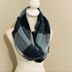 Gorgeous Blue Tones In This Scarf. New Without Tags !!! Received As A Present But Unfortunately Never Wore It. In The Photo The Scarf Is Double Wrapped. No Flaws !! Men Stylish Dress, A Present, Blue Tones, Infinity Scarf, The Photo, Scarf Wrap, Scarf Accessory, Color Blue, Loft