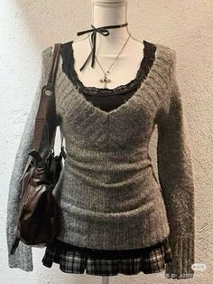 Dark Coquette, Early Autumn, Knitted Tops, Swaggy Outfits, Moda Vintage, 가을 패션, Plaid Skirt, Horror Game