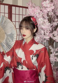 Yukata Women, Photography Japanese, Makeup Reference, People Reference, Wallpaper Hp, Asian Clothing, Anatomy Study, Pose Idea, Japanese Aesthetic