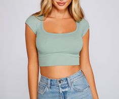 Show off an effortless style in this casual and cute crop top. It features a scoop neckline. short sleeves. and a cropped. form-hugging fit. Complete the look with your fave pair of high-rise denim and sneakers.Fit & Features Scoop neckline Short sleeves Cropped. form-hugging fit Knit fabric. moderate stretch Runs true to size Casual Stretch Cropped T-shirt, Casual Seamless Crop Top For Everyday, Casual Seamless Scoop Neck Crop Top, Spring Athleisure Crop Top Short Sleeve, Athleisure Scoop Neck Crop Top For Everyday, Everyday Athleisure Crop Top With Scoop Neck, Spring Trendy Scoop Neck Cropped T-shirt, Spring Trendy Cropped T-shirt With Scoop Neck, Trendy Spring Cropped T-shirt With Scoop Neck