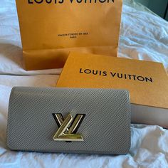 Comes With Original Dust Bag, Box, And Bag. Has Minor Wear On Lock- Great Condition **New Version Lv Bag, Does Not Have Date Stamp But With Microchip** Date Stamp, Louis Vuitton Wallet, New Version, Louis Vuitton Bags, Lv Bag, Authentic Louis Vuitton, Louis Vuitton Bag, Dust Bag, Bag Lady