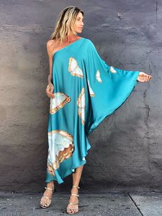 Off Shoulder Kaftan, Beach Dress Long, Womens Beach Dresses, Holiday Skirt, Holiday Skirts, Kaftan Style, Boho Green, Elegant Dresses For Women, Beach Wear Dresses