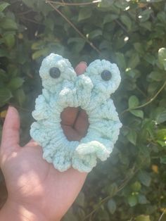 Frog Scrunchie: Enjoy making this #Crochet interactive pattern by ICrochetArt (@amit2677) only on @ribblrit with unique tools - Free App available! Get this pattern now and start crafting! Unique Crochet, Free Apps, Easy Projects, Scrunchies, Crochet Projects, Free Pattern, Crochet Earrings, Pattern Design, Unique Designs