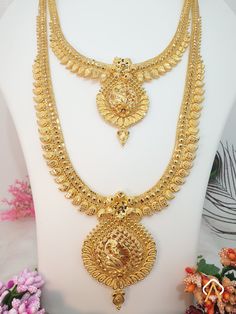 Necklace And Haram Set Gold, Necklace And Haram Set, Simple Necklace Designs, Simple Bridal Jewelry, Jhumka Designs, Rani Haar, Choker Necklace Designs