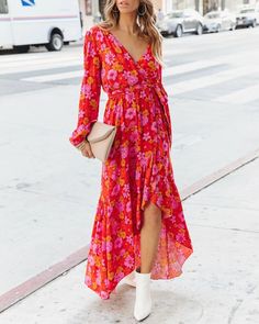 Details: Long sleeves Floral print Surplice neckline Midi dress Size Chart: Size Length Bust inch cm inch cm S 39 100 33 84 M 39.7 101 34.6 88 L 40 102 36.2 92 XL 40.5 103 37.8 96 2XL 41 104 39.4 100 Dress Elegant Long, Ruffle Maxi Dress, Ditsy Floral Print, Floral Print Maxi Dress, Floral Print Maxi, Romantic Dress, Ruffled Maxi Dress, Neck Wrap, Curve Dresses