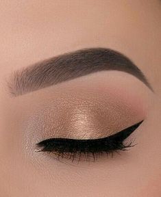 Eye Makeup Images, Soft Eye Makeup, Wedding Eye Makeup, Gold Eye Makeup, Prom Eye Makeup, Eye Makeup Pictures, Gold Eyeshadow, Beautiful Eye Makeup, Makijaż Smokey Eye