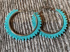 Native Beaded Earrings, Fork Jewelry, Micro Mosaic Jewelry, Bead Inspiration, Peacock Earrings, Turquoise Hoops, Native American Beaded Earrings, Seed Beading, Asymmetrical Earrings