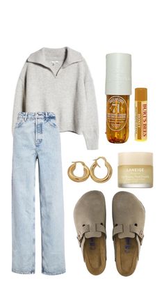 Treny winter outfit ideas, birkenstock outfit ideas, grey sweater outfit, comfy fall outfits Surfergirl Style, Casual Winter Outfit, Style Hacks, Mode Hippie, Winter Outfit Ideas, Looks Street Style, Mode Inspo