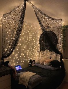 Zimmer Diy, Hypebeast Room, Bedroom Minimalist, Room Deco, Cute Bedroom Decor