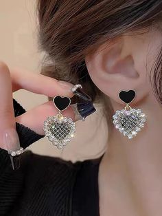 Preto Festa Collar  Liga de Zinco   Embellished   Jóias da moda Shein Wishlist, Nice Earrings, Embellished Fashion, Fancy Earrings, Rhinestone Heart, Black Jewelry, Fabulous Jewelry, Girly Jewelry