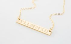 Reversible horizontal nameplate gold bar by CherishedSentiments Dates In Roman Numerals, Modern Geometric Jewelry, White Gold Pendant Necklace, Cocktail Jewelry, Nameplate Necklace, Gold Bar Necklace, Geometric Jewelry, Engraved Necklace, Gold Bar