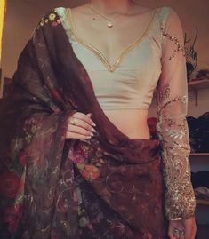 Indian Love, Saree Ideas, Saree Wearing Styles, Simple Saree Designs, New Saree Blouse Designs, Latest Model Blouse Designs, Fashionable Saree Blouse Designs, Believe In Love, Fancy Sarees Party Wear