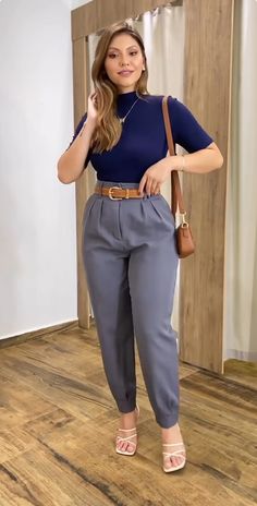 Stylish Jeans Top, Starbucks Outfit, Flower Girl Dresses Vintage, Look Legging, Casual Work Outfits Women, Paris Outfits, Classy Fashion, Stylish Work Outfits, Pinterest Fashion