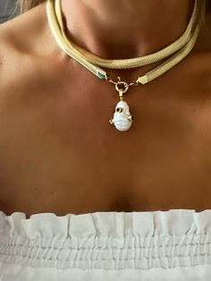 This Charm Necklaces item by lexiandmaks has 286 favorites from Etsy shoppers. Ships from Australia. Listed on May 17, 2024 Pearl Jewelry With Chunky Chain For Gift, Gold Baroque Pearl Choker Necklace, Gold Jewelry With Pearl Snake Chain, Gold Snake Chain Jewelry With Pearl Detail, Gold Snake Chain Jewelry With Pearl Chain, Baroque Pearl Pendant Choker, Gold Herringbone Chain, Herringbone Chain, Baroque Pearl Necklace