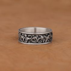 925 Sterling Silver Ivy Engraved Mens Wedding Band, Handmade Oxidized Engagement Ring for Couples, Victorian Motif Elegant Promise Ring Made of 925 silver and handcrafted by hand, this ring is not only an accessory piece that complements your daily elegance, but also has details that will reflect your character and style. It is also a great gift to give to your loved ones on their special days. At SavisSilver, we always give importance to the satisfaction of our customers, we recommend you to re Antique Silver Engraved Ring With Oxidized Finish For Anniversary, Anniversary Antique Silver Engraved Ring With Oxidized Finish, Anniversary White Gold Engraved Ring With Oxidized Finish, Classic Silver Engraved Couple Rings, Classic Silver Carved Engraved Ring, Antique Silver Rings With Decorative Band, Antique Silver Ring With Decorative Band, Silver Carved Engraved Ring For Anniversary, Silver Engraved Carved Ring For Anniversary