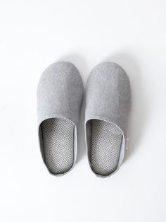 Png Top, Acne Overnight, Japanese Room, Moccasins Style, Room Shoes, Shoes Grey, Textile Industry, Japanese House, Shoe Size Conversion