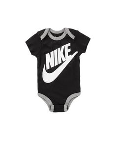 Introduce your little one to the iconic style of Nike with the Kid's Futura Bodysuit 3-Piece Box Outfit. Made with soft and comfortable material, this outfit features a bodysuit, hat, and booties, perfect for keeping your baby cozy and stylish. The classic Nike logo adds a touch of athletic flair to this versatile set. More Details Color: Black Style: MN0073-023 Black Short Sleeve Onesie For Playwear, Black Casual Onesie With Graphic Print, Black Letter Print Onesie For Playtime, Black Cotton Onesie For Playwear, Black Cotton Bodysuit For Playtime, Black Cotton Onesie With Letter Print, Black Graphic Print Playwear Sets, Black Graphic Print Sets For Playwear, Casual Black Short Sleeve Cotton Bodysuit