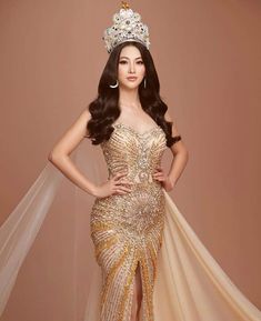 Pageant Photoshoot Ideas, Asian Models Female, Studio Poses, Pageant Gowns, Gala Dresses, Beauty Pageant, Beauty Queens, Pretty Dresses, Evening Gowns