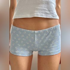 Soft Cotton Underwear With An Elastic Waistband And Teddy Bear Graphics Printed In White. All Intimates Are Final Sale. Fabrics: 96% Cotton, 4% Elastane Measurement: 6.5" (16.5 Cm) Rise, 25" (64 Cm) Waist (Stretches) Made In: Europe Summer Fitted Boxer Briefs For Loungewear, Summer Loungewear Boxer Briefs, Fitted Cotton Boxer Briefs For Loungewear, Fitted Boxer Briefs For Summer Daywear, Seamless Cotton Pajama Shorts For Summer, Fitted Short Boxer Briefs For Daywear, Fitted Cotton Sleepwear Of Short Length, Fitted Cotton Short Length Sleepwear, Fitted Cotton Pajama Shorts For Bedtime