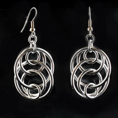 Illusion Loops Earrings - Introductory level Jewelry-Making Class - Saturday may… Blue Buddha, Jump Ring Jewelry, Jewelry Emerald, Jewelry Making Classes, Diy Jewelry Tutorials, Bijoux Fil Aluminium