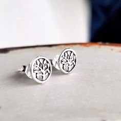 925 Sterling Silver Tree Of Life Stud Earrings Metal:925 Sterling Silver Hallmark:925 Width:7 mm Height:8 mm >Nickel Free >Tarnish Resistant >No Allergic reaction >30 days return policy ++Items come in a gift box ready to be gifted Please contact me if you have any questions about the jewelry you are interested in buying. My Shop: https://www.etsy.com/shop/banujewelryusa Follow BANU Jewelry on Facebook, Instagram and other social media sites to keep up to date with newest products. w Yoga Earrings, Stud Earrings Silver, Suntan Lotion, Silver Tree, Earrings Metal, Allergic Reaction, Ear Studs, Stud Earring, Facebook Instagram